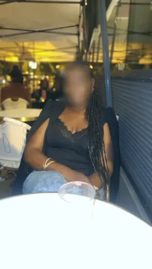 Alexandra, 34