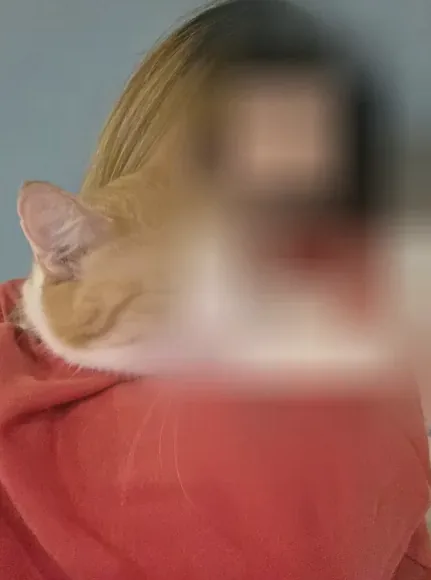 Astrid, 29