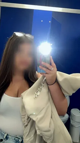 Emily, 18