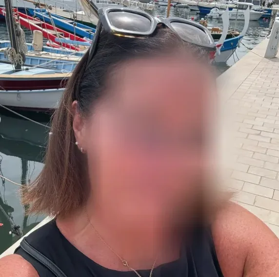 Ingrid, 32
