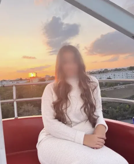 Jovana, 19