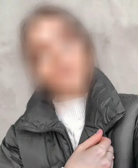 Kathrin, 23