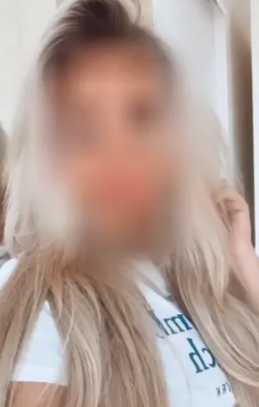 Lea, 28