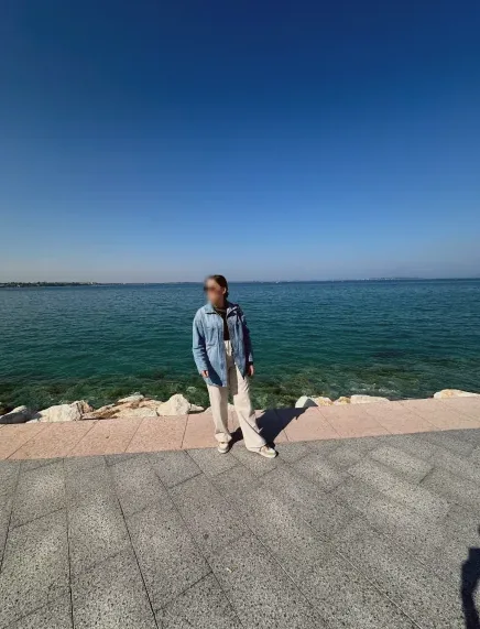 Lejla, 29