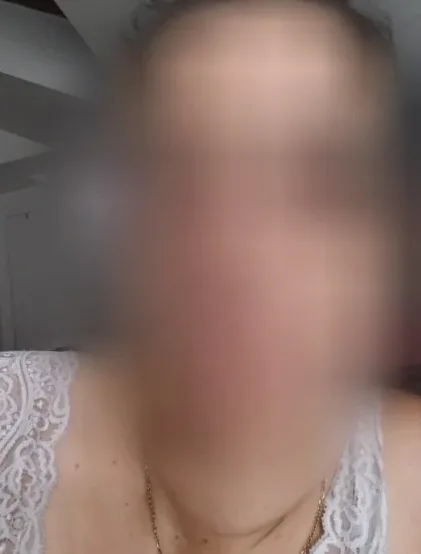 Sandra, 35