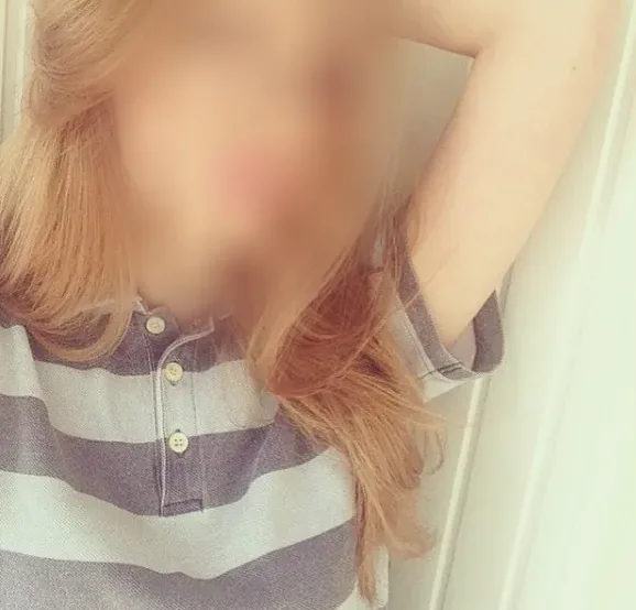 Sina, 27